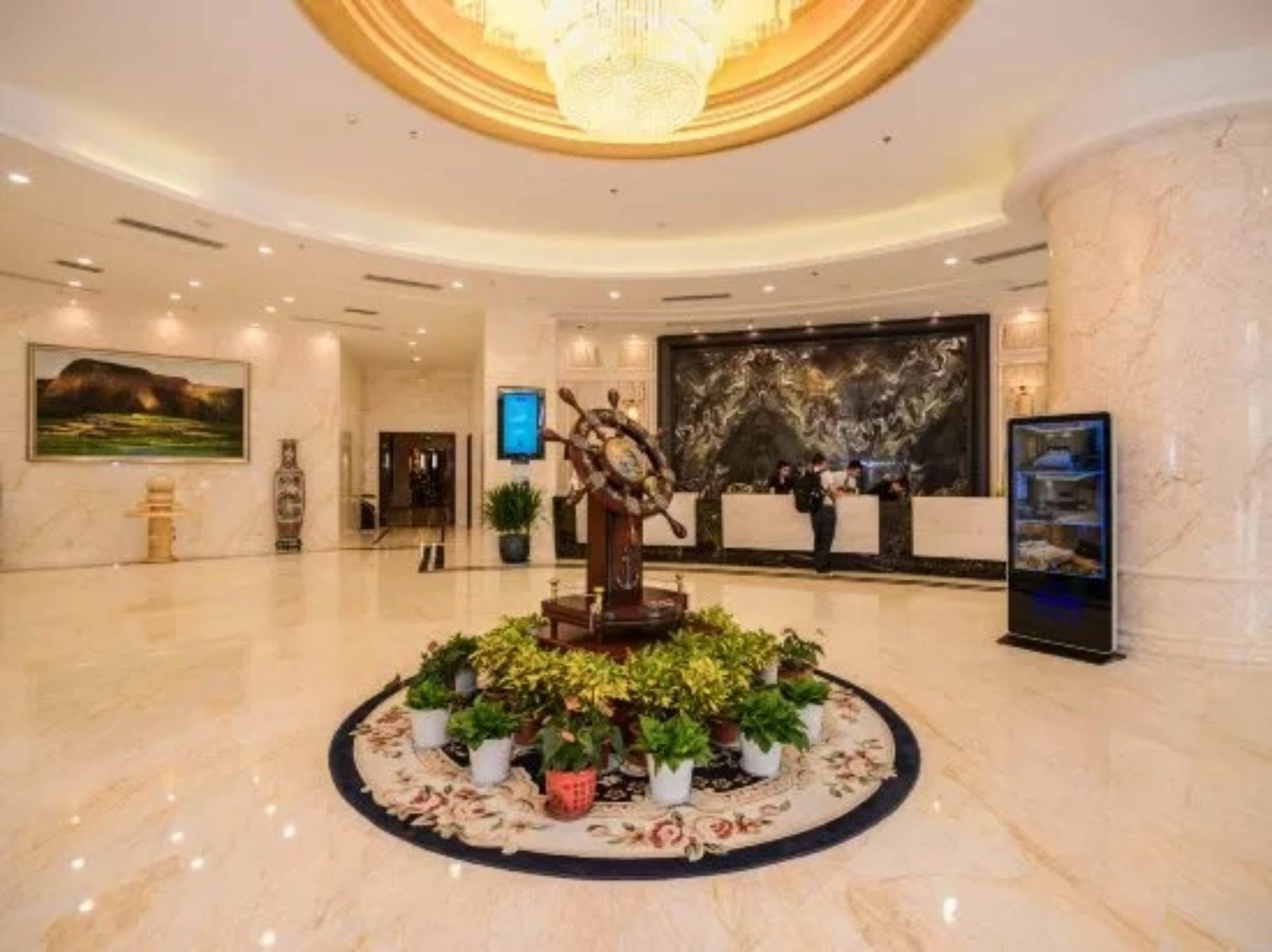 Days Hotel & Suites Shishi Quanzhou  Exterior foto