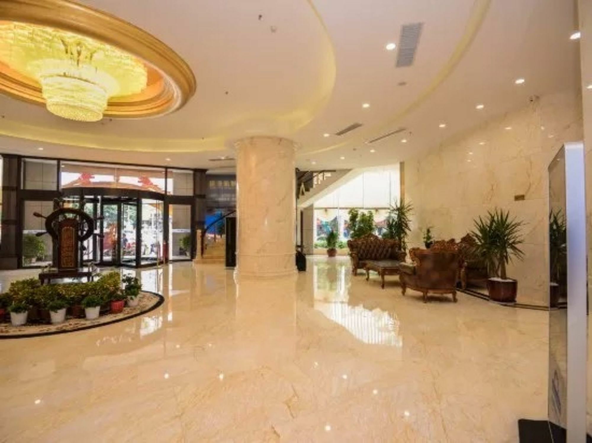 Days Hotel & Suites Shishi Quanzhou  Exterior foto